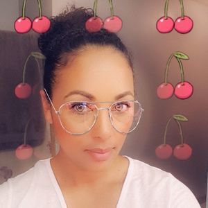 Meet your Posher, Karla
